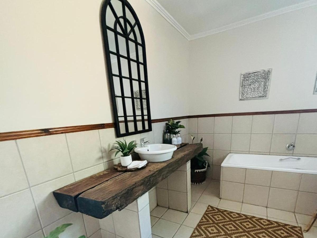 Bliss In The Bay Guesthouse Plettenberg Bay Rom bilde