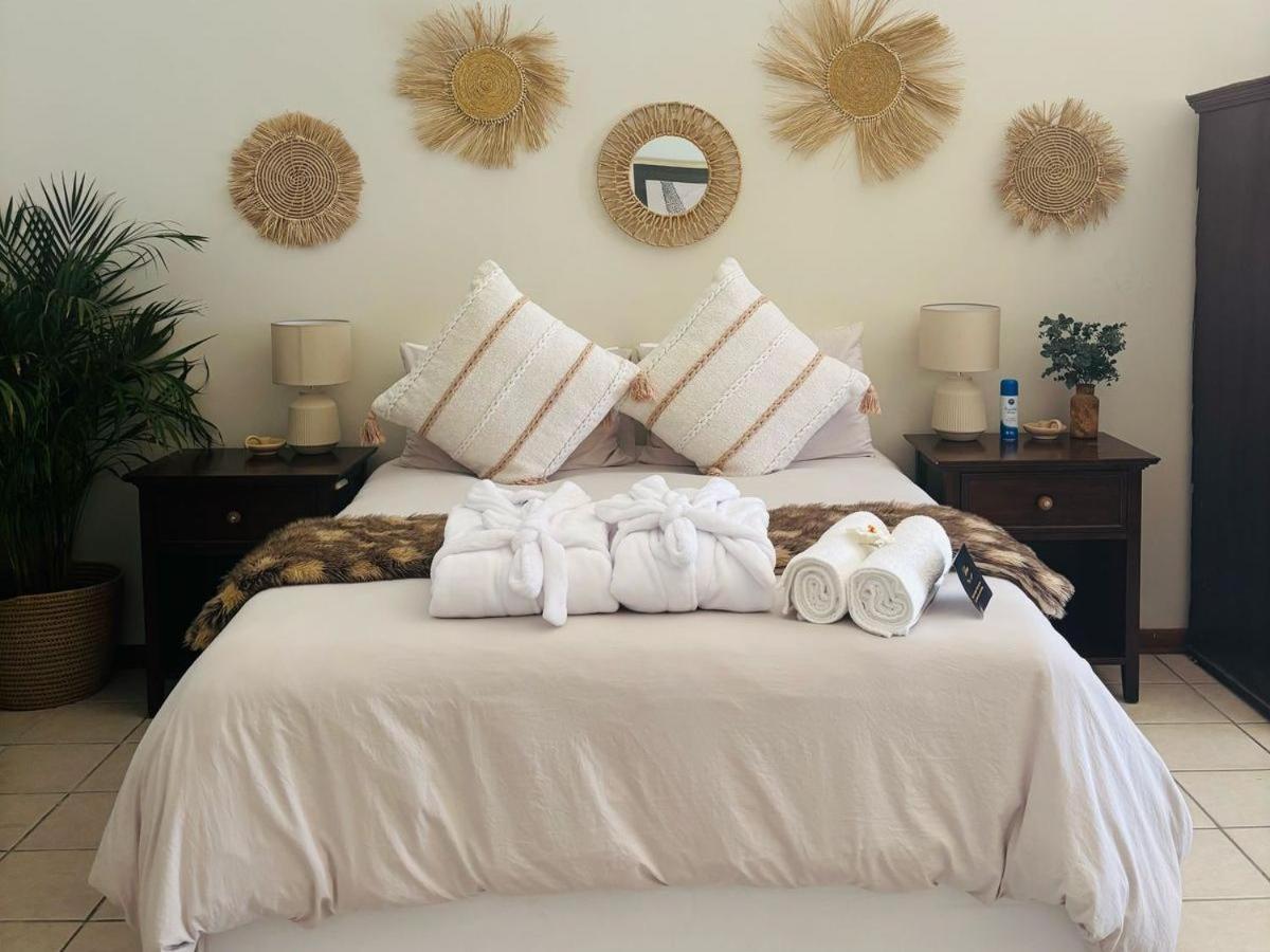 Bliss In The Bay Guesthouse Plettenberg Bay Rom bilde